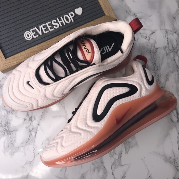 Nike Air Max 720 - Picture 2 of 4